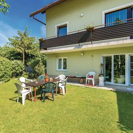 Lovely In With Wifi Apartamento Delnice